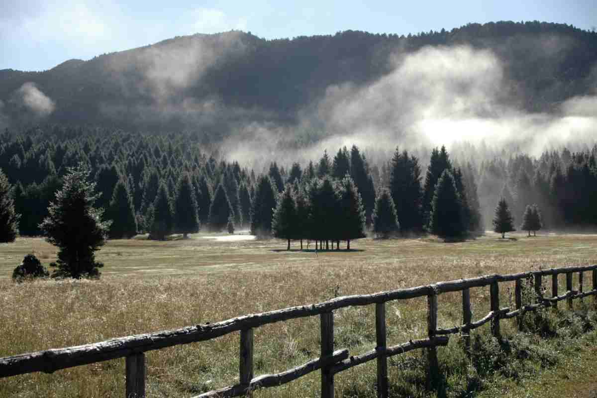 Una delle caratteristiche più sorprendenti del Cansiglio è la sua natura carsica.